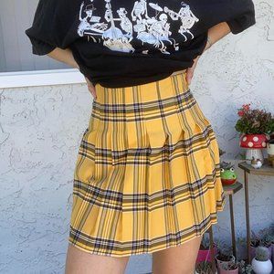 Yellow black and white plaid pleated skirt